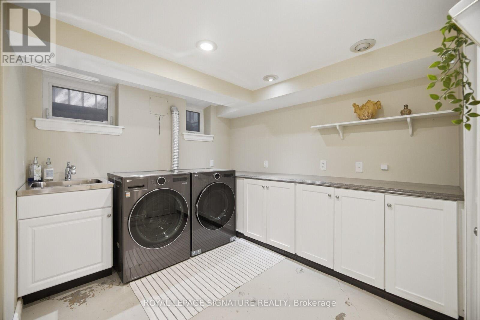 2 WEMBLEY AVENUE - Image 40