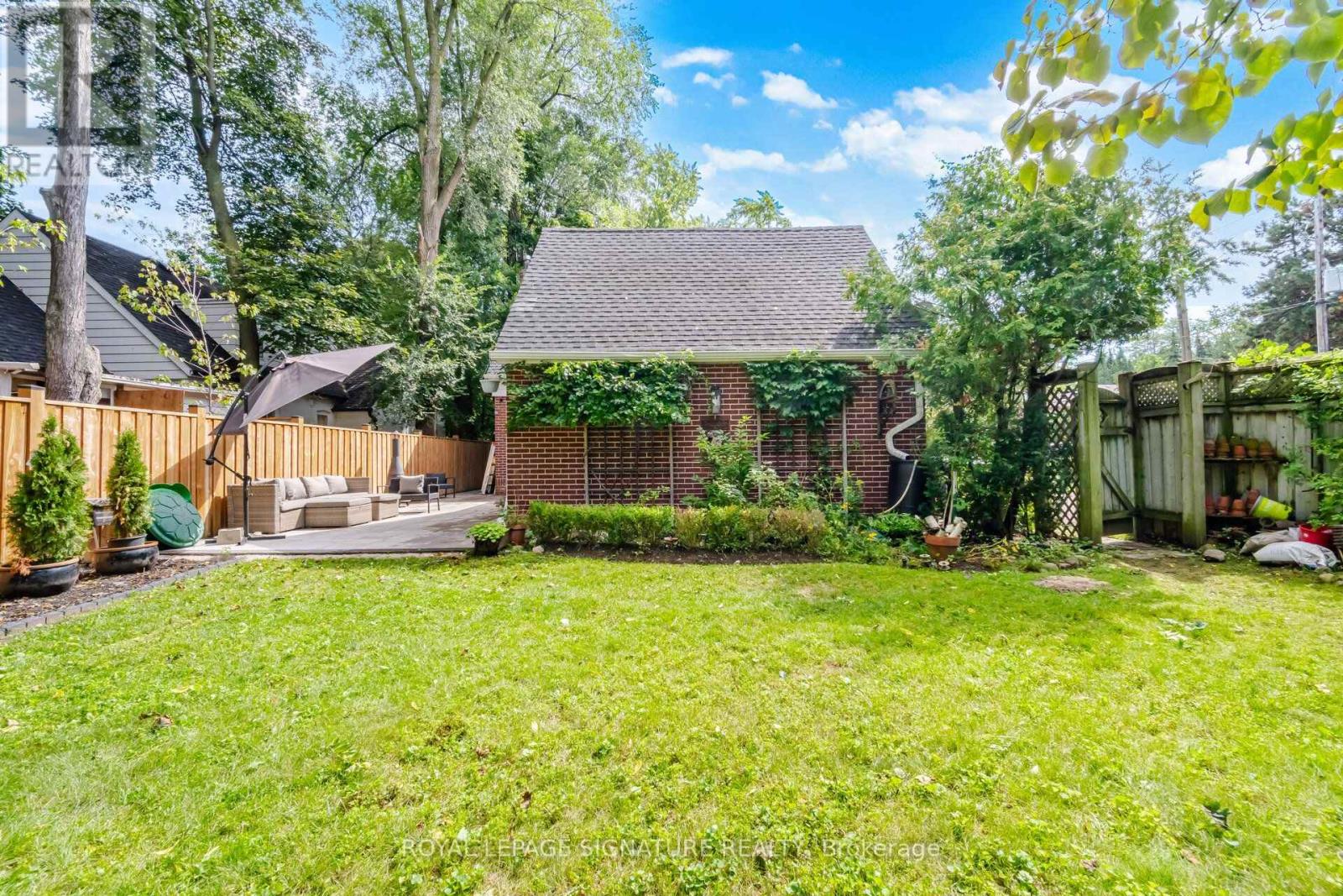 2 WEMBLEY AVENUE - 49
