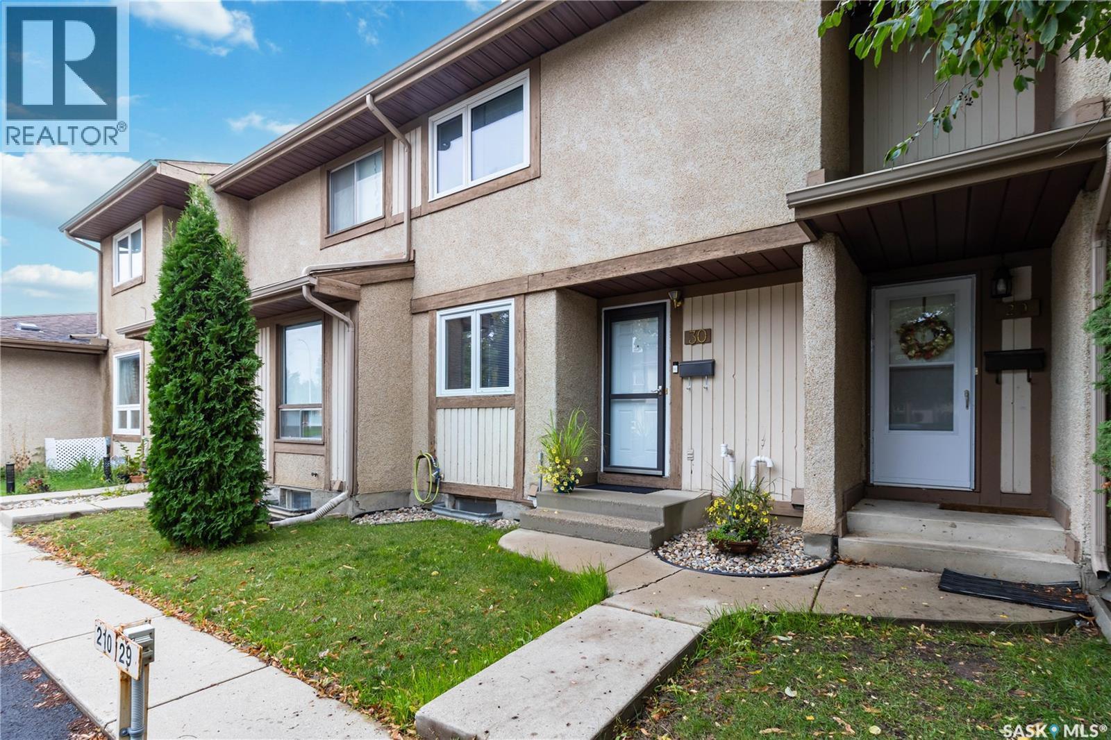 30 1128 McKercher DRIVE, Saskatoon Saskatchewan — photo 2