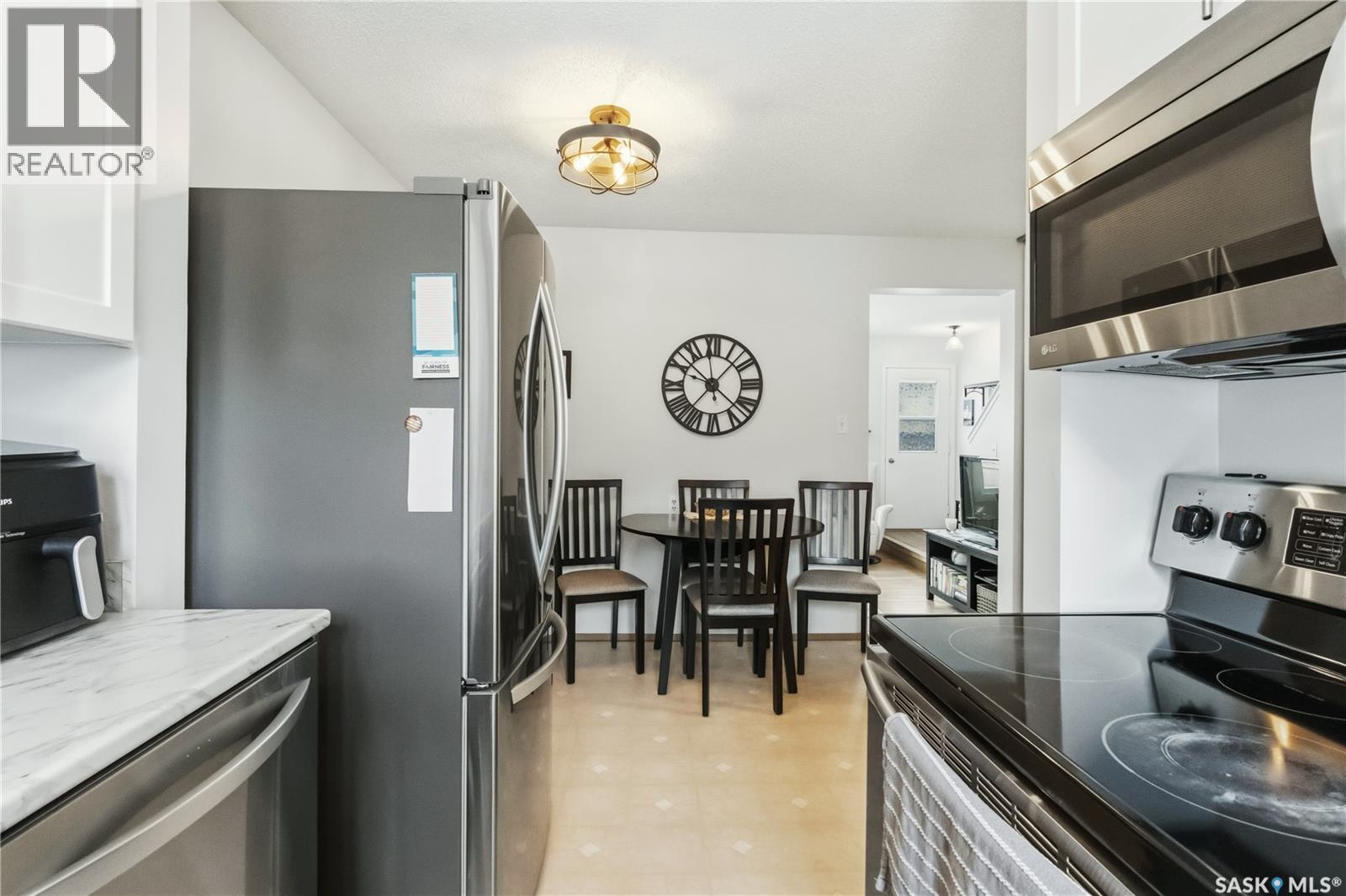 #30 1128 McKercher DRIVE - 6
