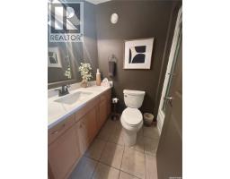 310 Brooks Road, Estevan, SK S4A2X2 Photo 12