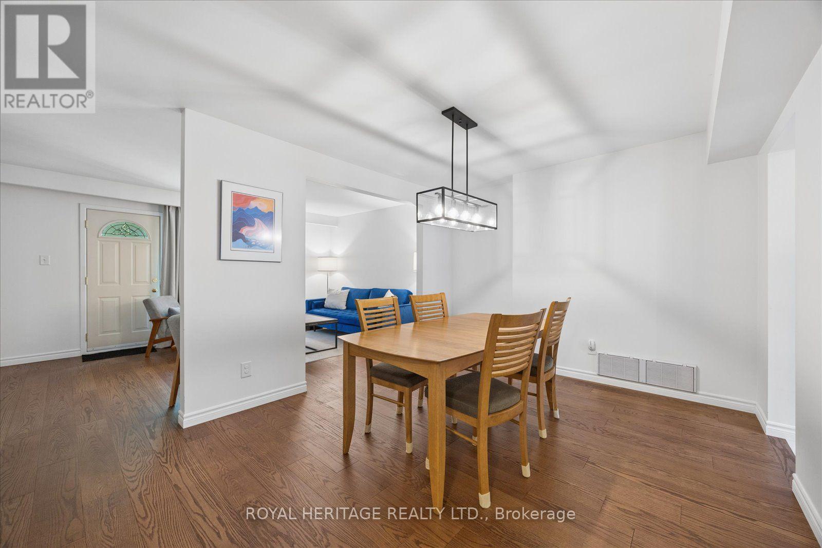 #105 701 BURNHAMTHORPE ROAD - 13