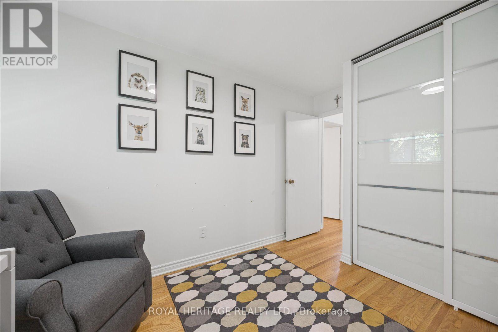#105 701 BURNHAMTHORPE ROAD - 28