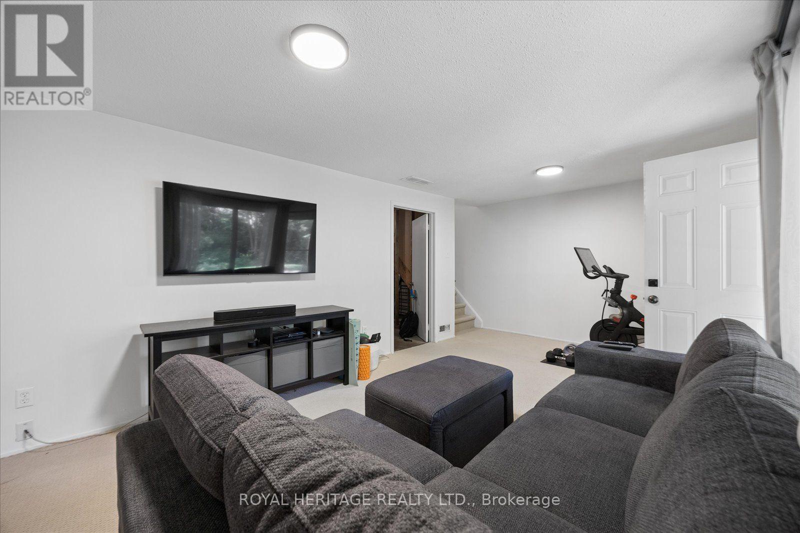 #105 701 BURNHAMTHORPE ROAD - Image 31