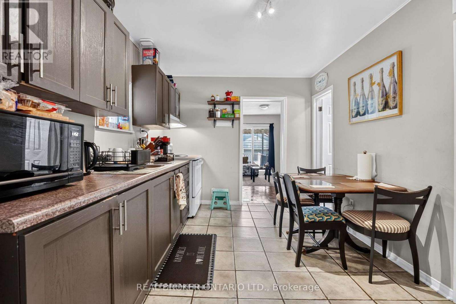 238 CHAMBERS AVENUE - 17