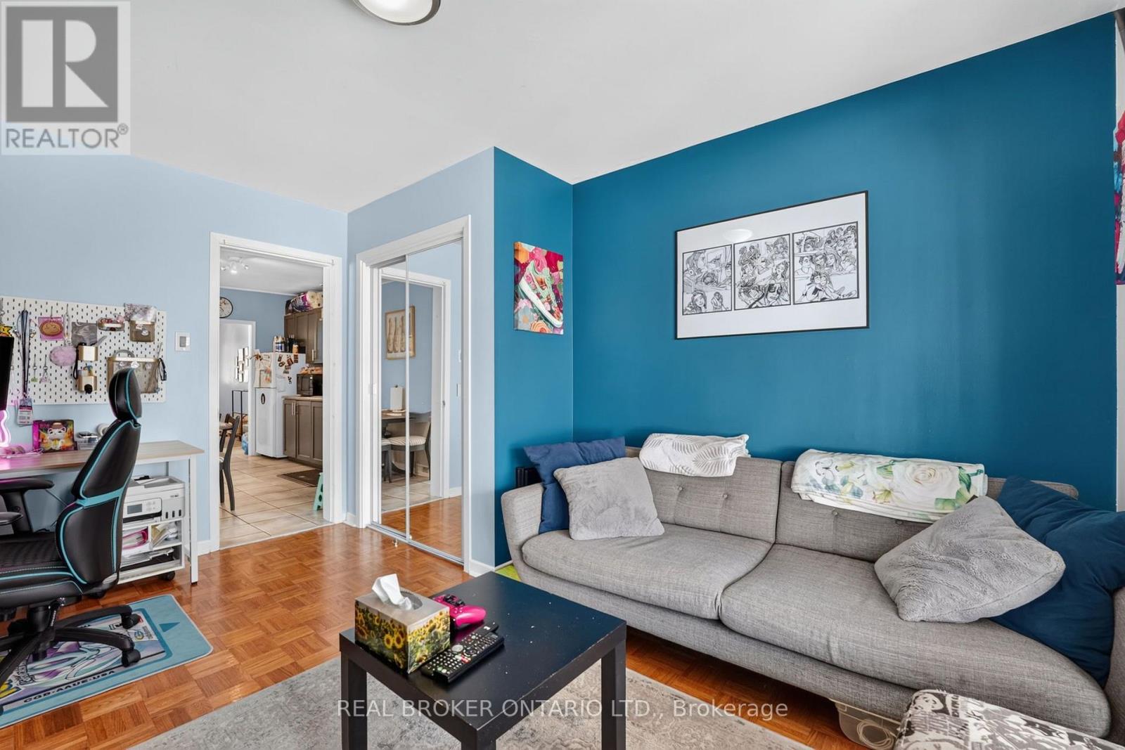 238 CHAMBERS AVENUE - 26
