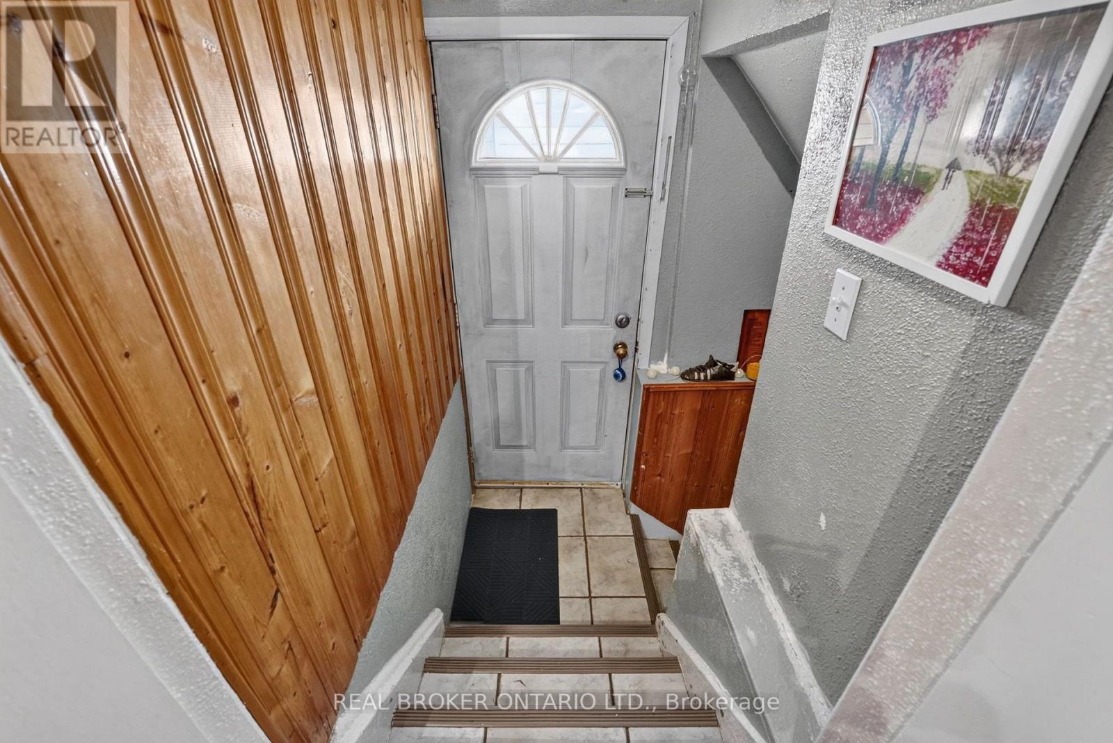 238 CHAMBERS AVENUE - Image 28