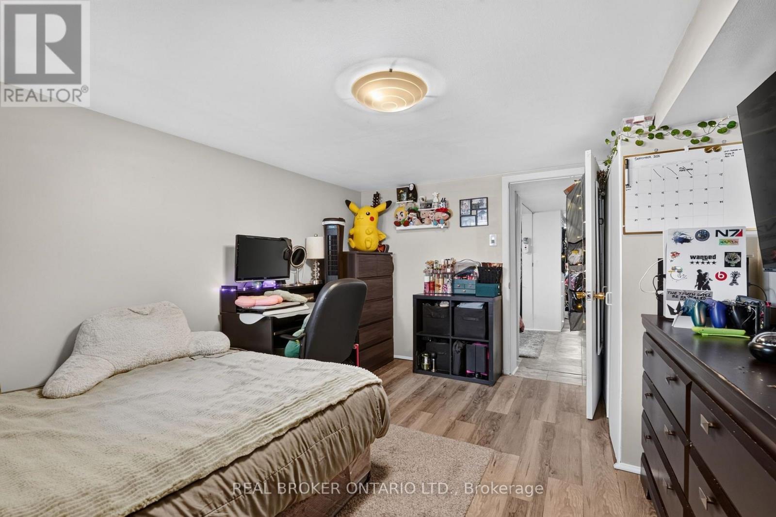 238 CHAMBERS AVENUE - Image 43