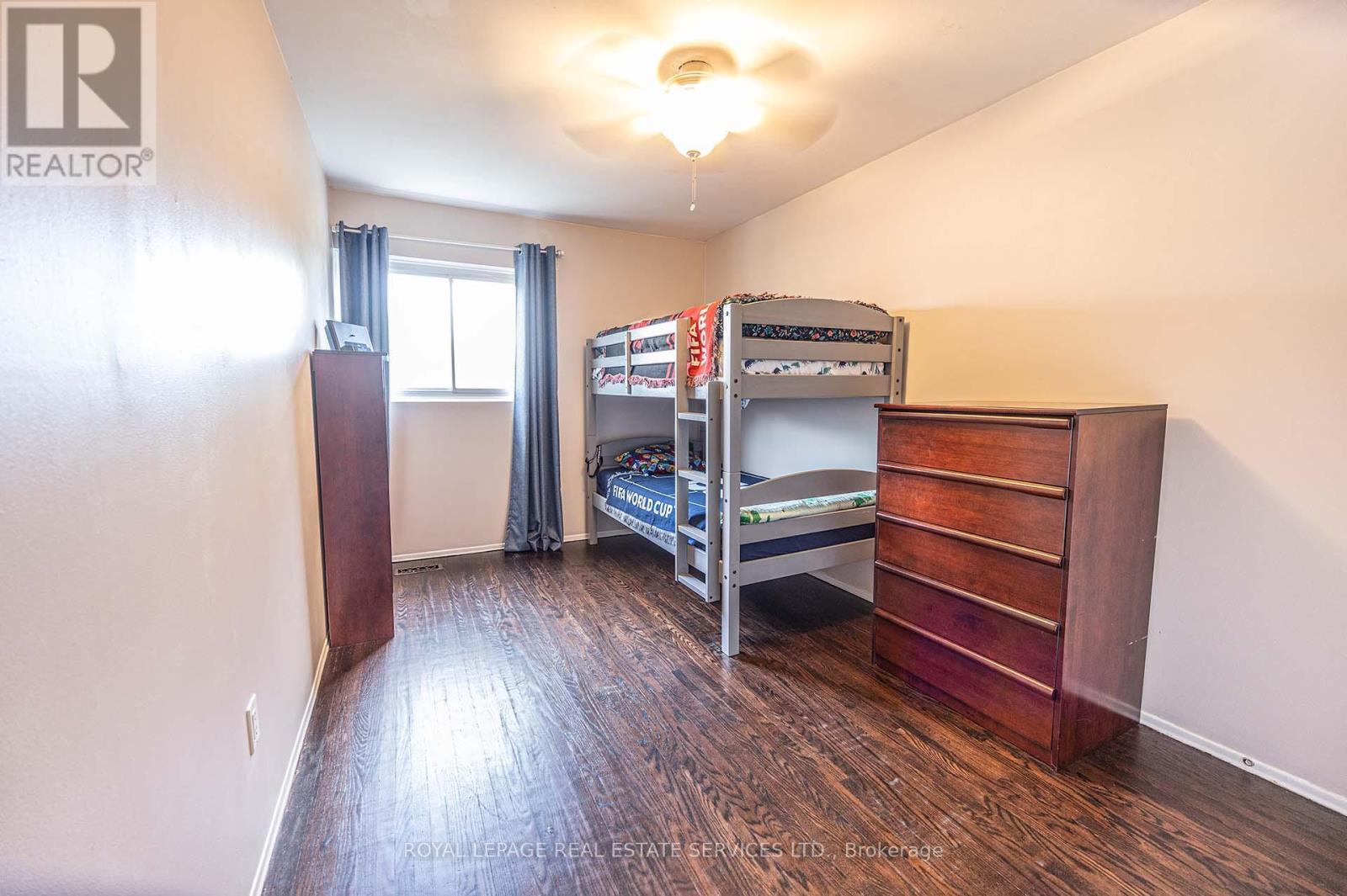 #18 71 OLD BURNHAMTHORPE ROAD - 9
