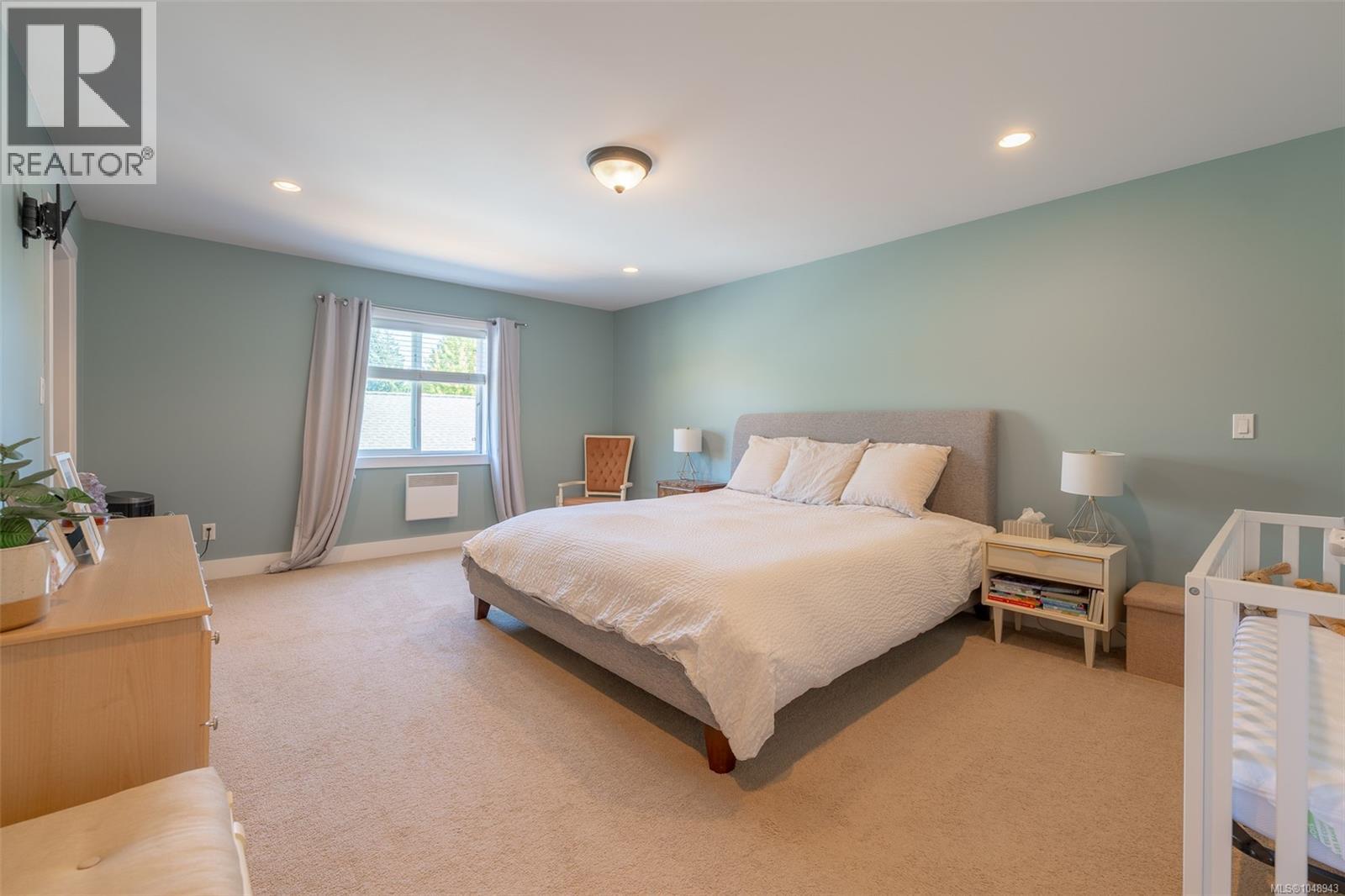 5585 Swallow Dr - Image 29