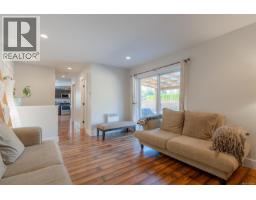 5585 Swallow Dr, Port Alberni, BC V9Y7H1 Photo 22