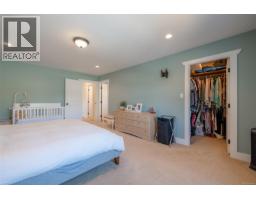 5585 Swallow Dr, Port Alberni, BC V9Y7H1 Photo 30