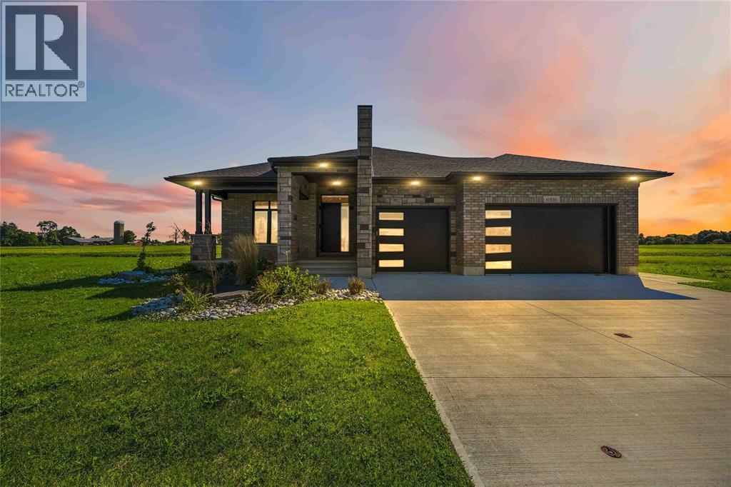 6936 SHORESIDE Drive, Plympton-Wyoming, Ontario