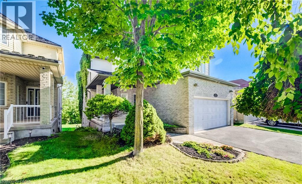 573 ROBERT FERRIE Drive — photo 2
