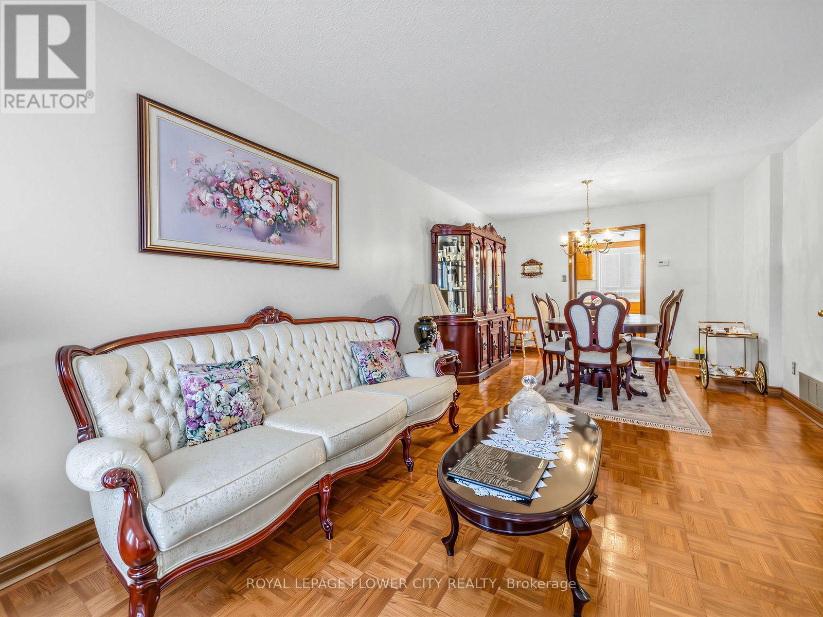 247 VODDEN STREET W - 10