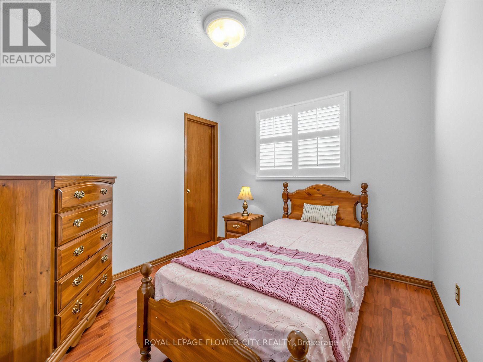 247 VODDEN STREET W - Image 18