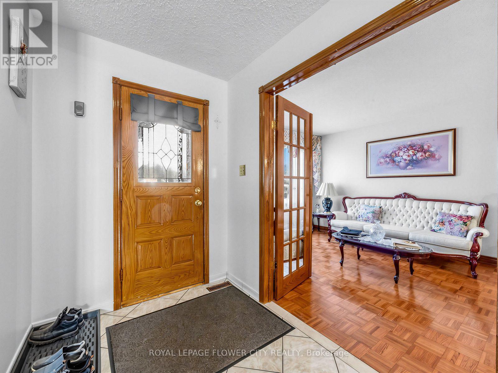247 VODDEN STREET W - 4