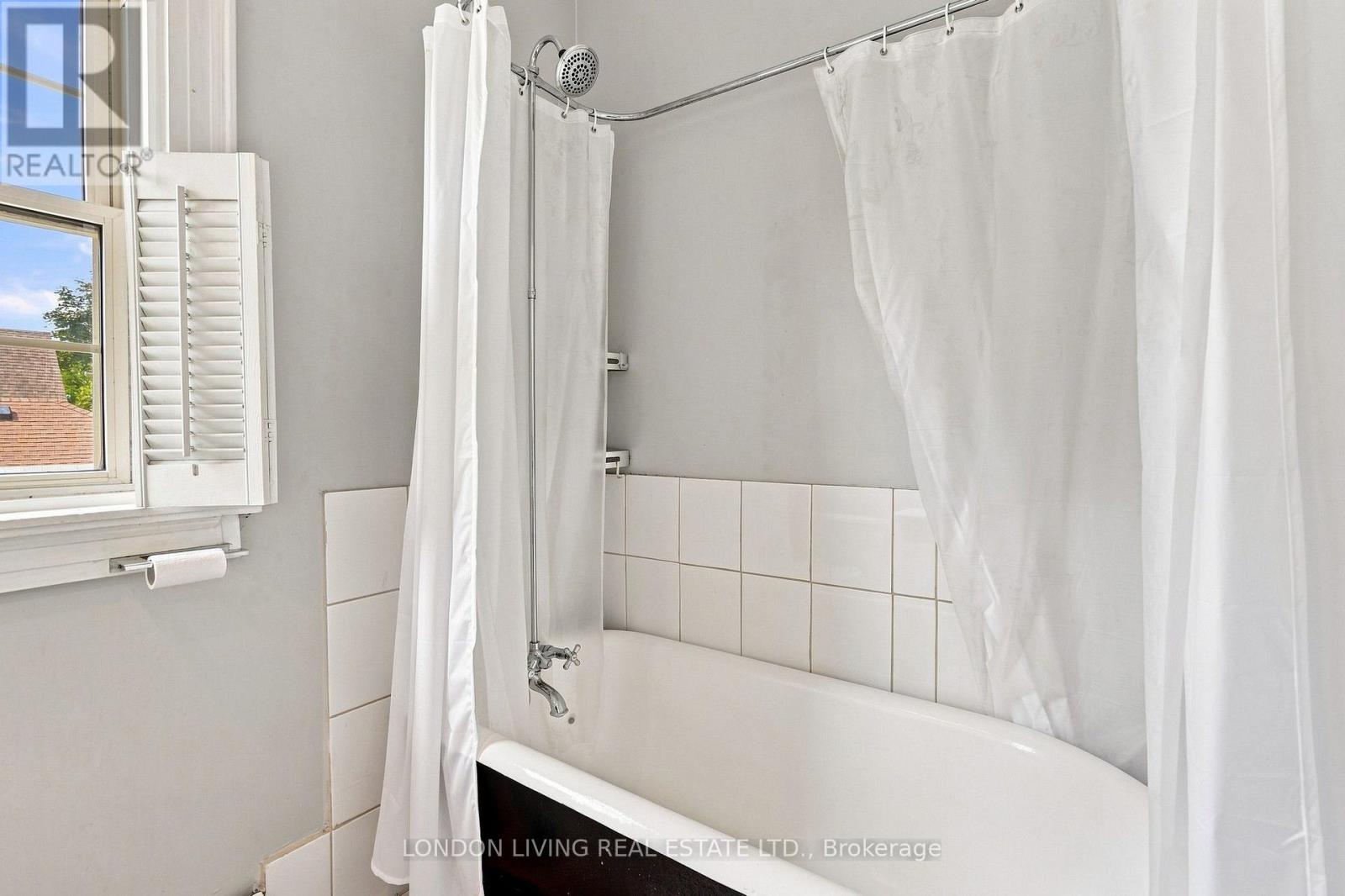 709 PRINCESS AVENUE - Image 27