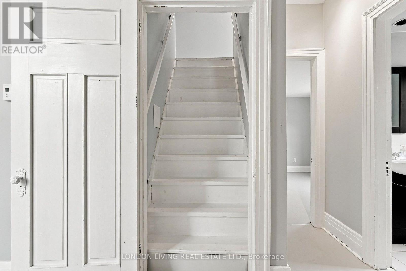 709 PRINCESS AVENUE - 30