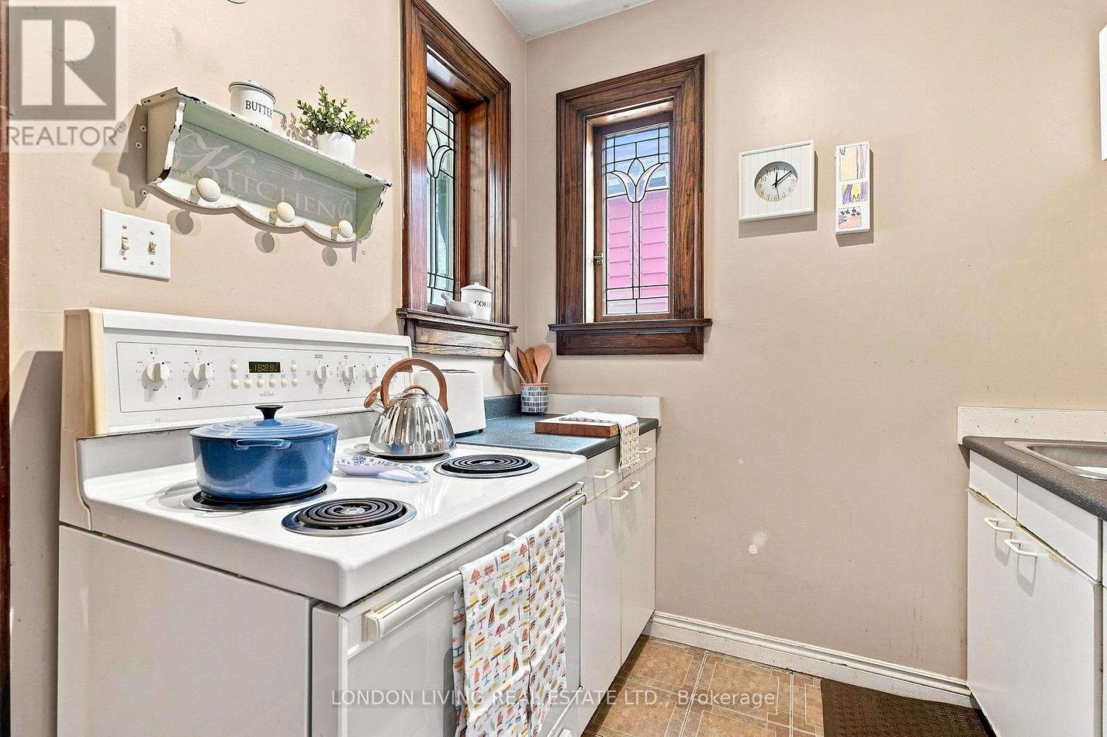 709 PRINCESS AVENUE - 9