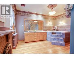 290 Crown Street, photo 5