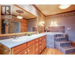 290 Crown Street, photo 23