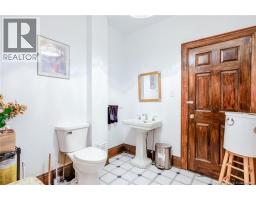 290 Crown Street, photo 15