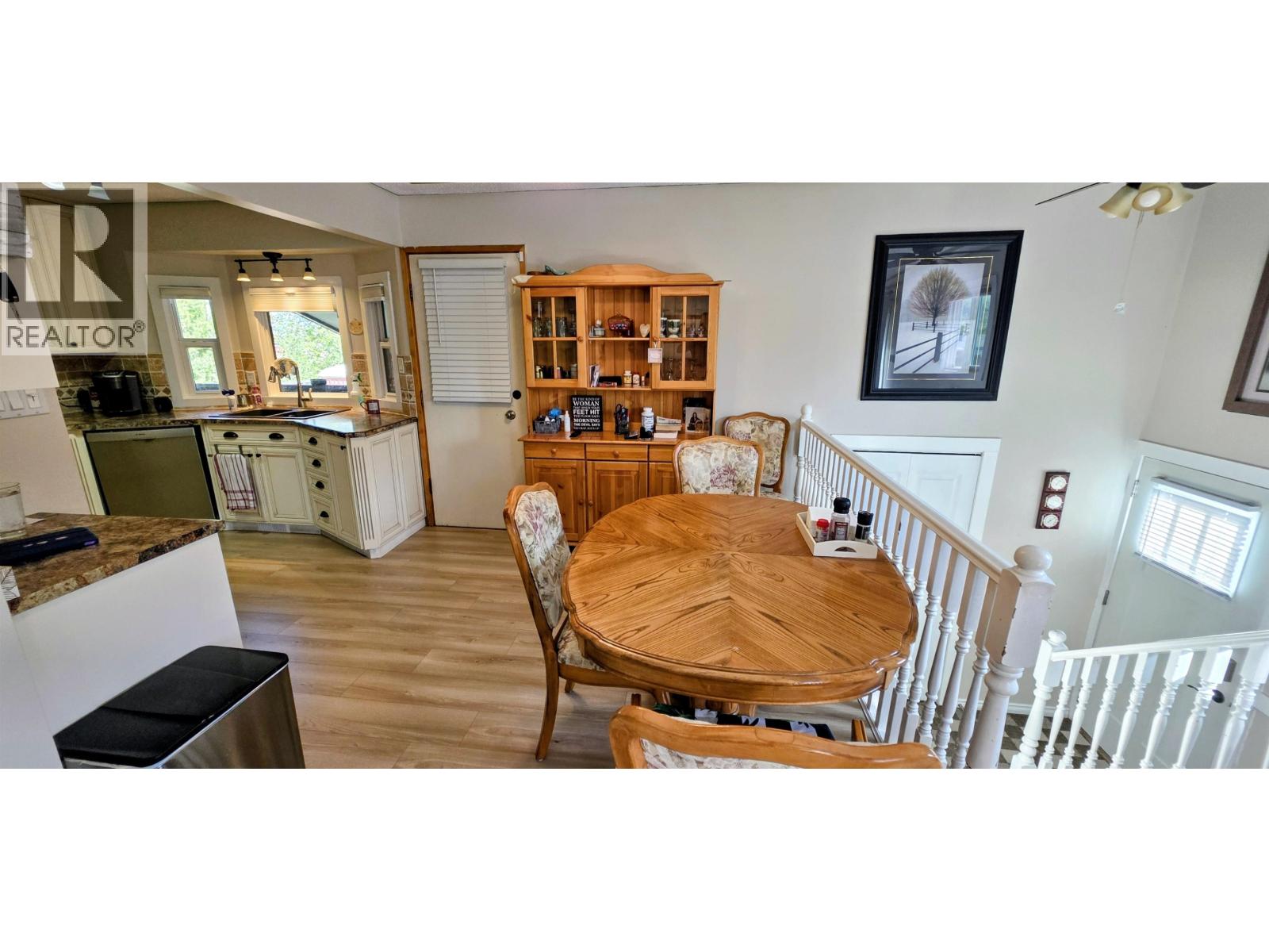 Photo 8 of 24 — 2852 ALEXANDER CRESCENT · Prince George, BC