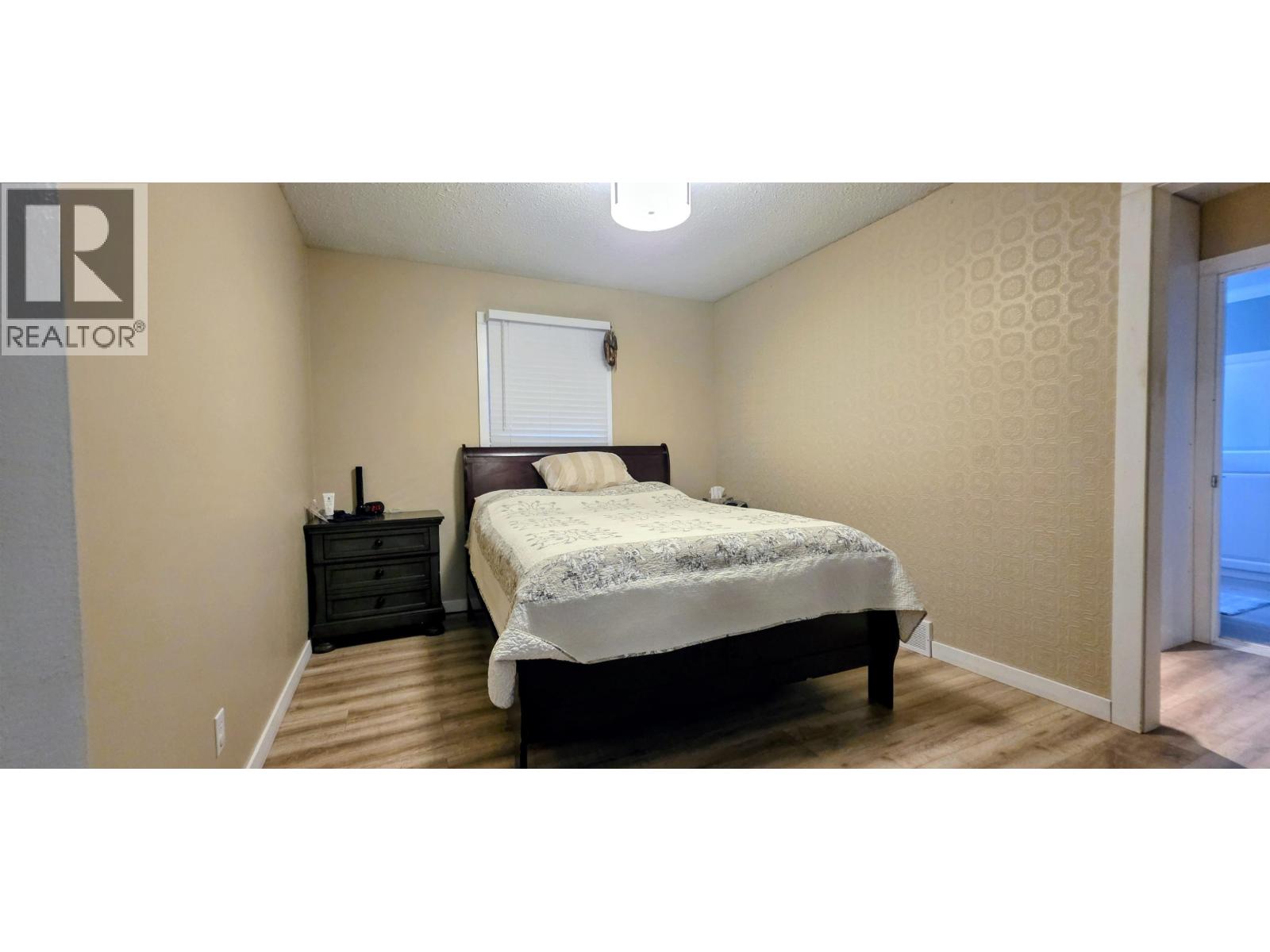 Photo 9 of 24 — 2852 ALEXANDER CRESCENT · Prince George, BC