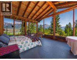 4151 Thomas Road, Golden, BC V0A1L0 Photo 23