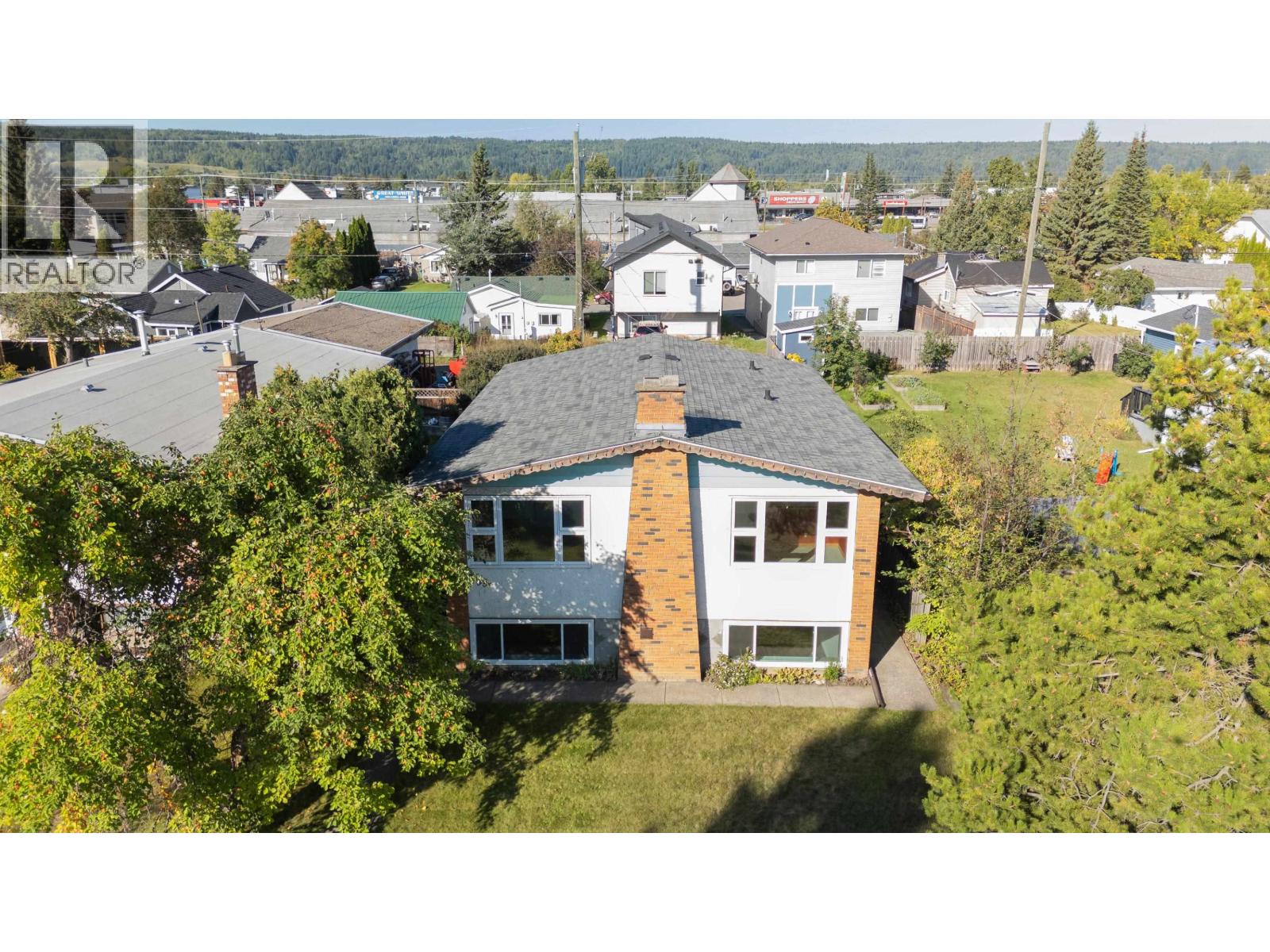 Photo 27 of 29 — 705 IRWIN STREET · Prince George, BC