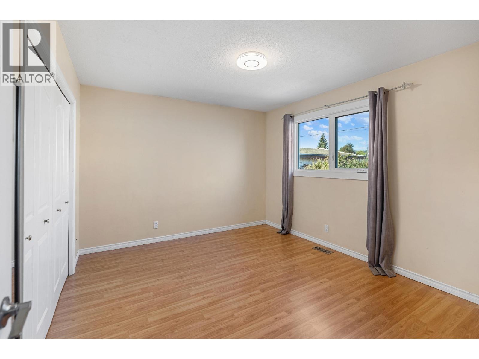 Photo 10 of 29 — 705 IRWIN STREET · Prince George, BC