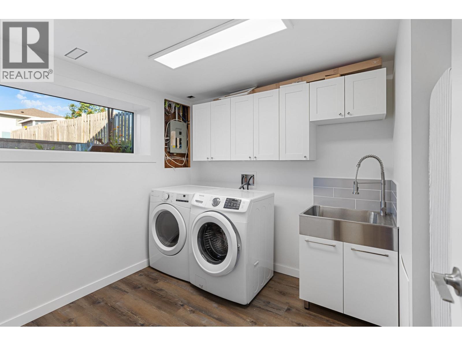 705 IRWIN STREET - 23