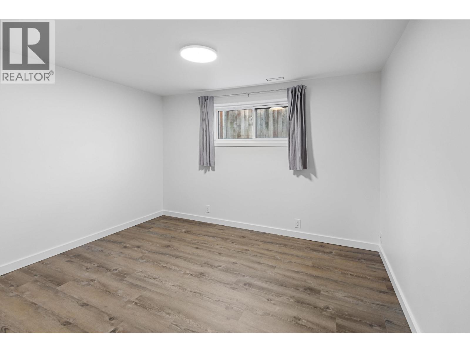 Photo 21 of 29 — 705 IRWIN STREET · Prince George, BC