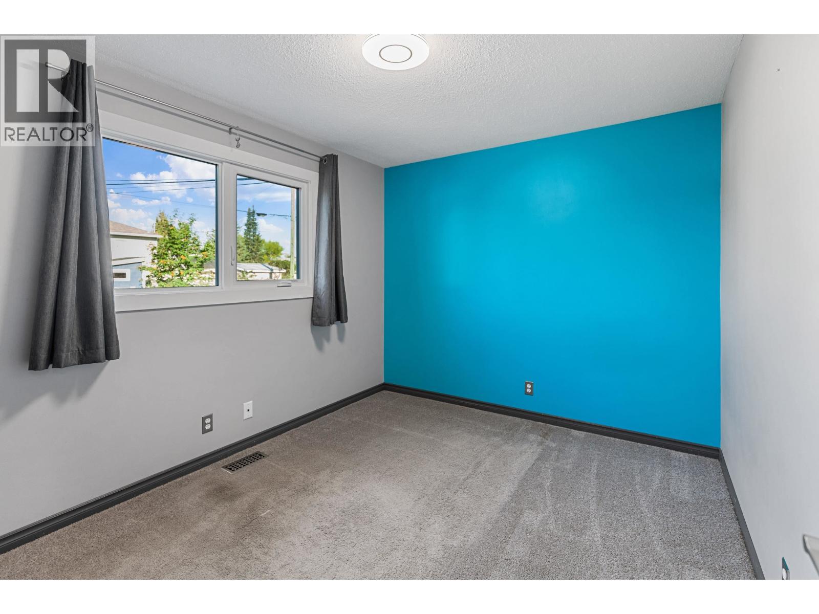 Photo 12 of 29 — 705 IRWIN STREET · Prince George, BC