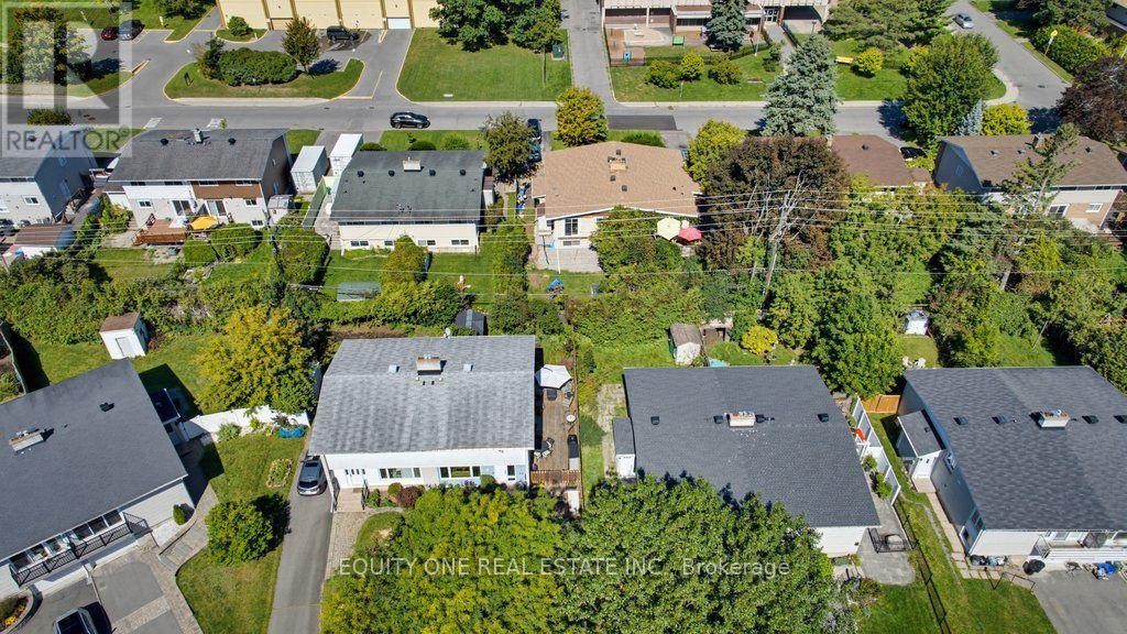 45 SOUTHVIEW CRESCENT - 43