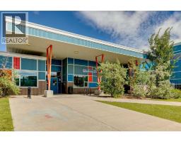 572 West Creek Point, Chestermere, AB T1X1T3 Photo 49