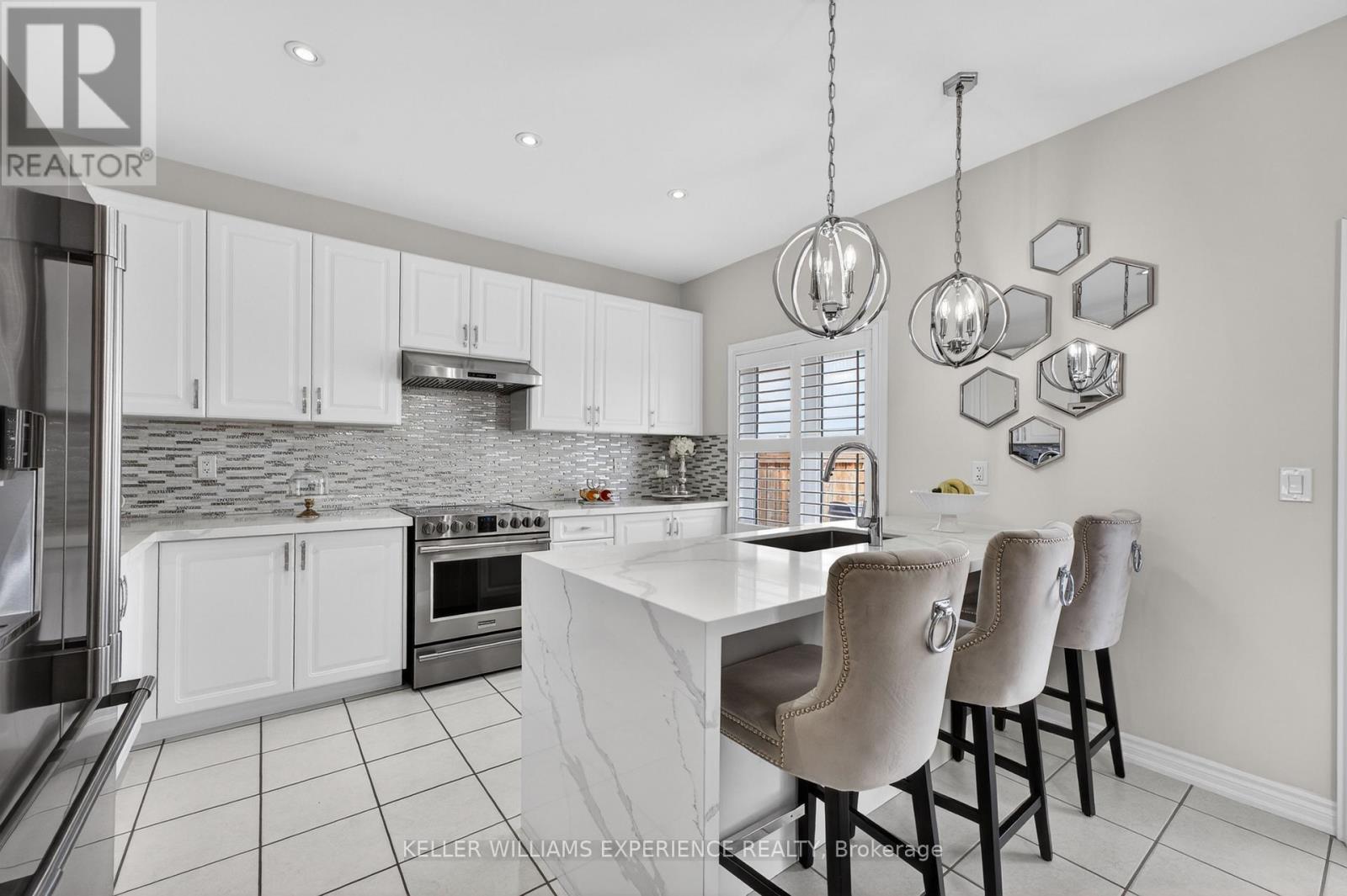 105 DECAROLIS CRESCENT - 13