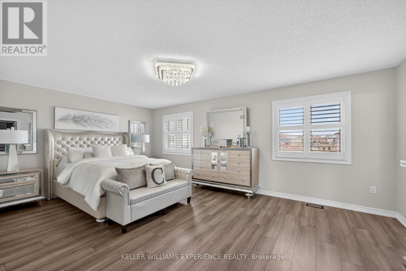 105 DECAROLIS CRESCENT - 25