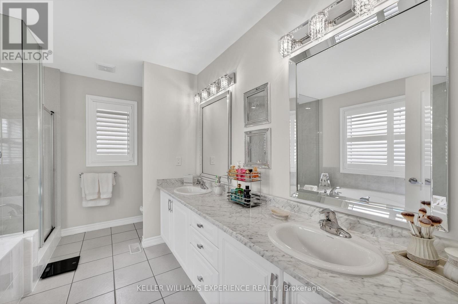 105 DECAROLIS CRESCENT - 28
