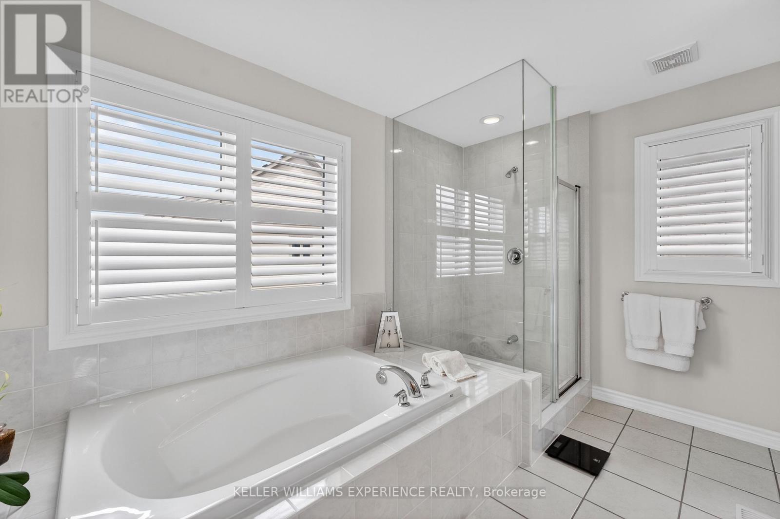 105 DECAROLIS CRESCENT - Image 29