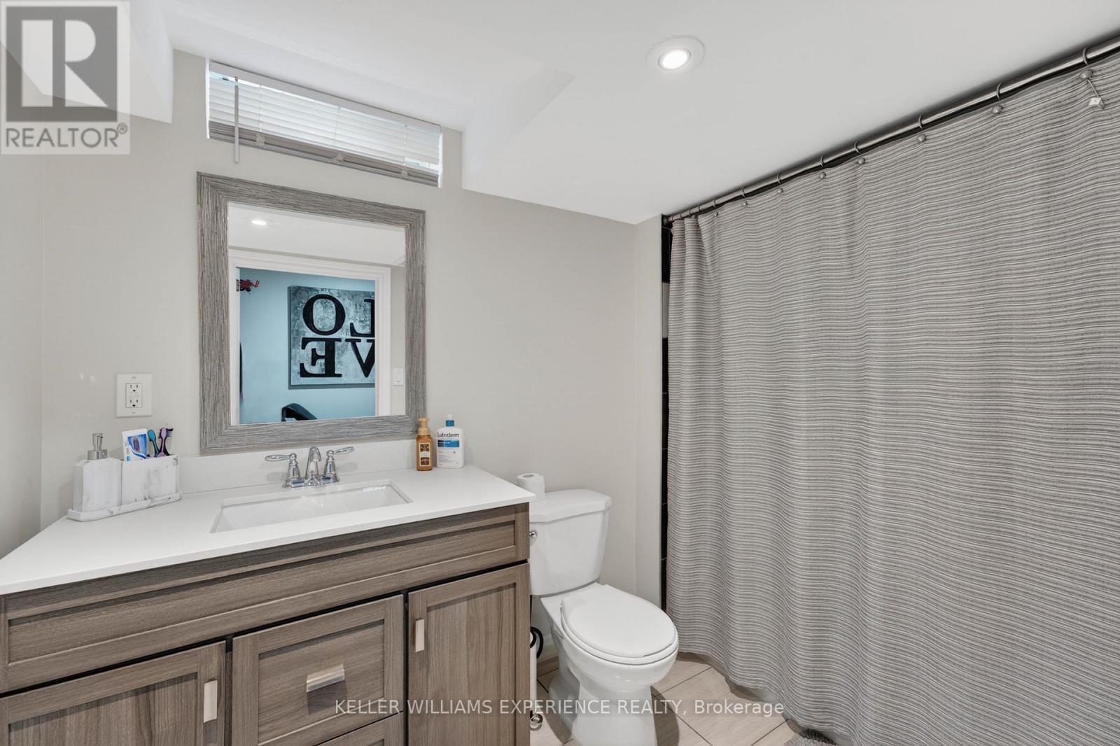 105 DECAROLIS CRESCENT - 34