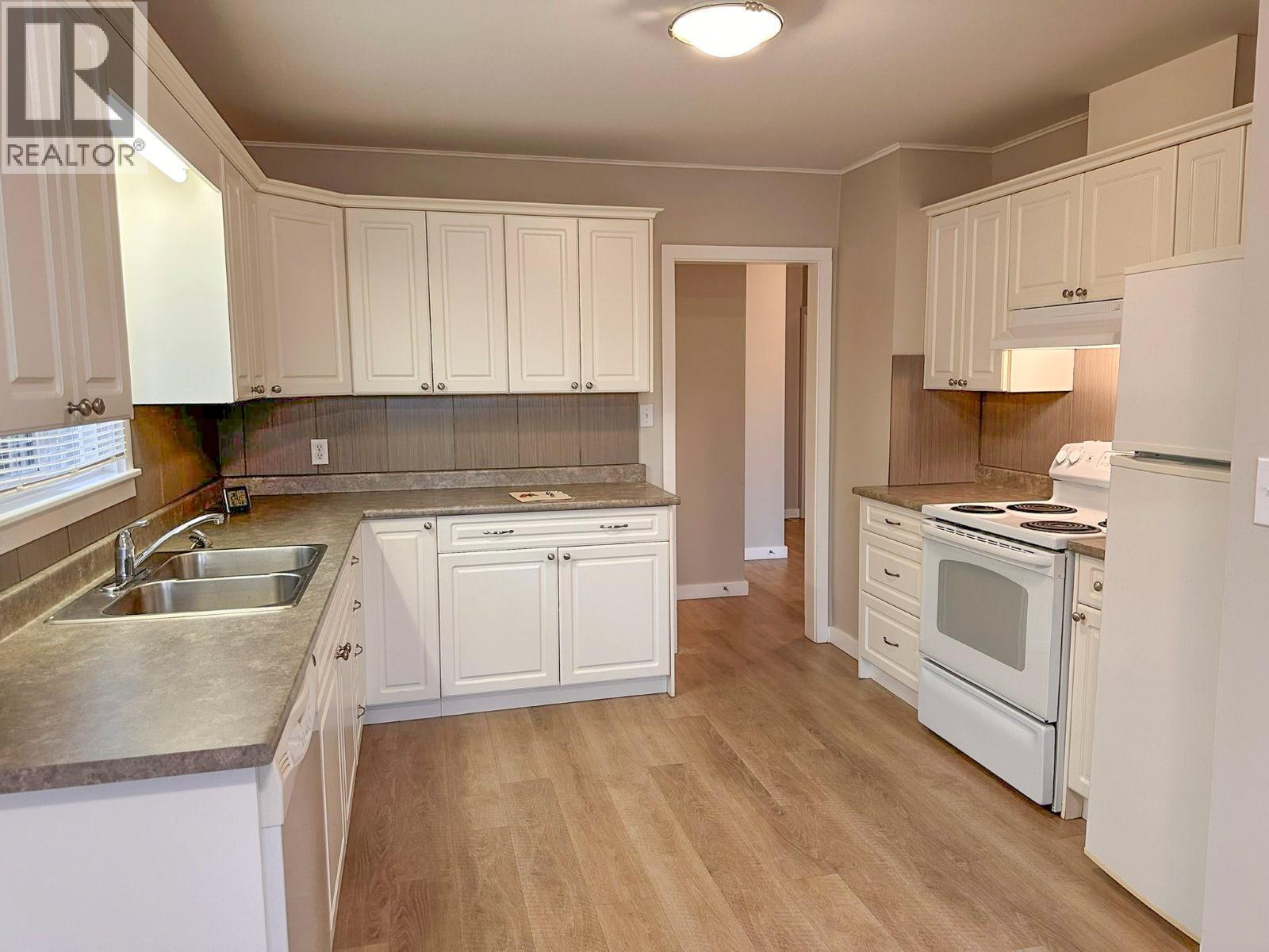 3500 24 Avenue - 26