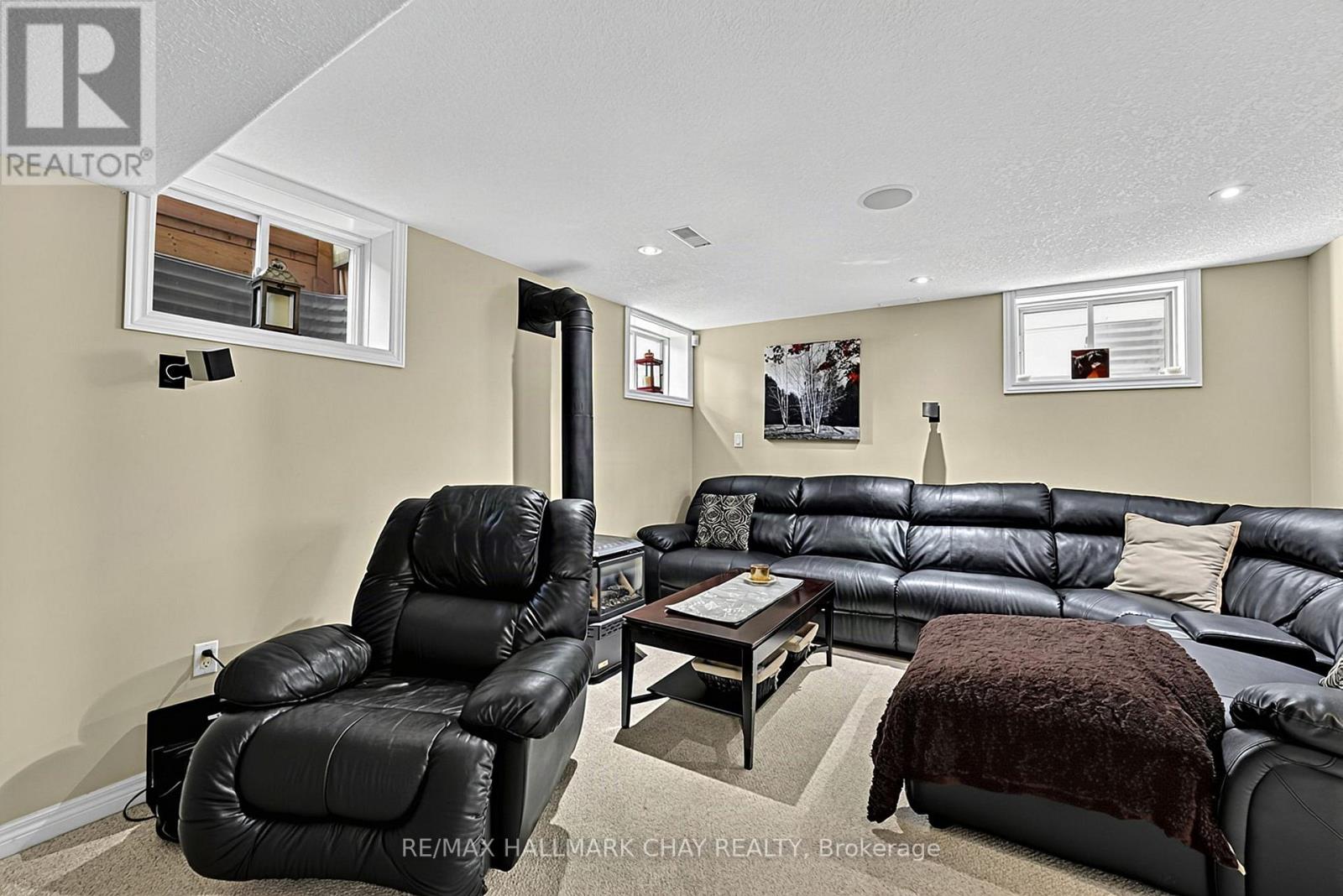 14 STRATHMORE PLACE - Image 24