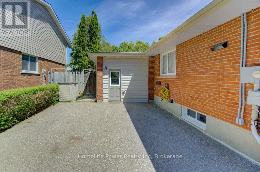 136 DUNSMERE DRIVE, Kitchener — photo 4