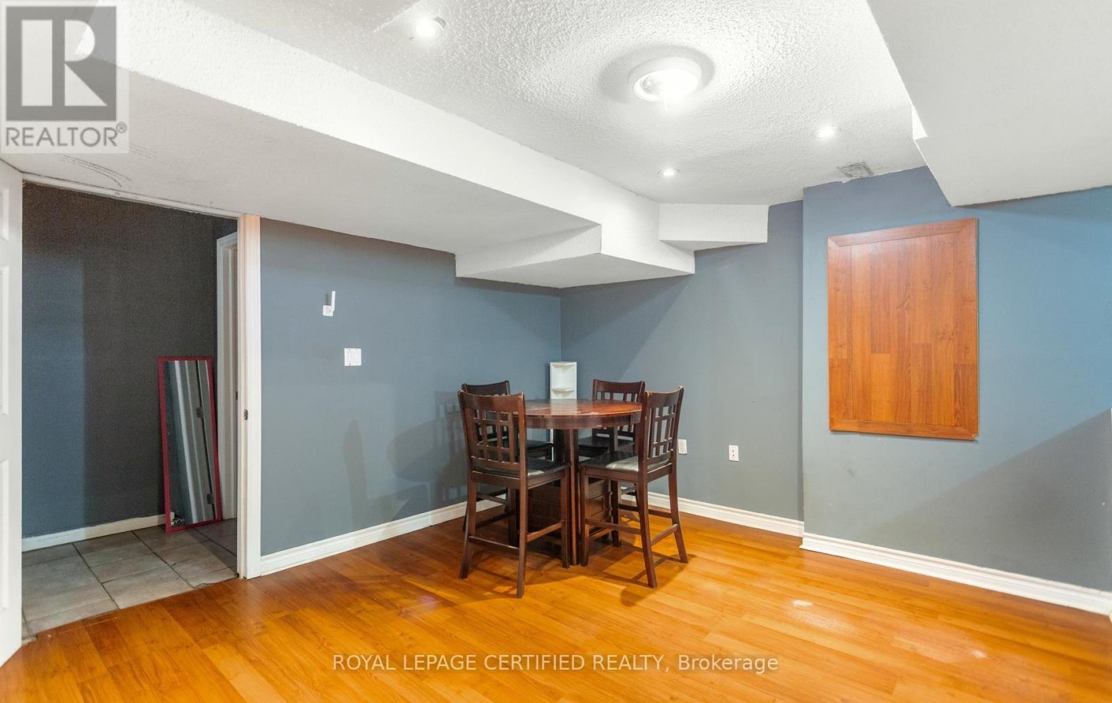 6582 SKIPPER WAY - 41