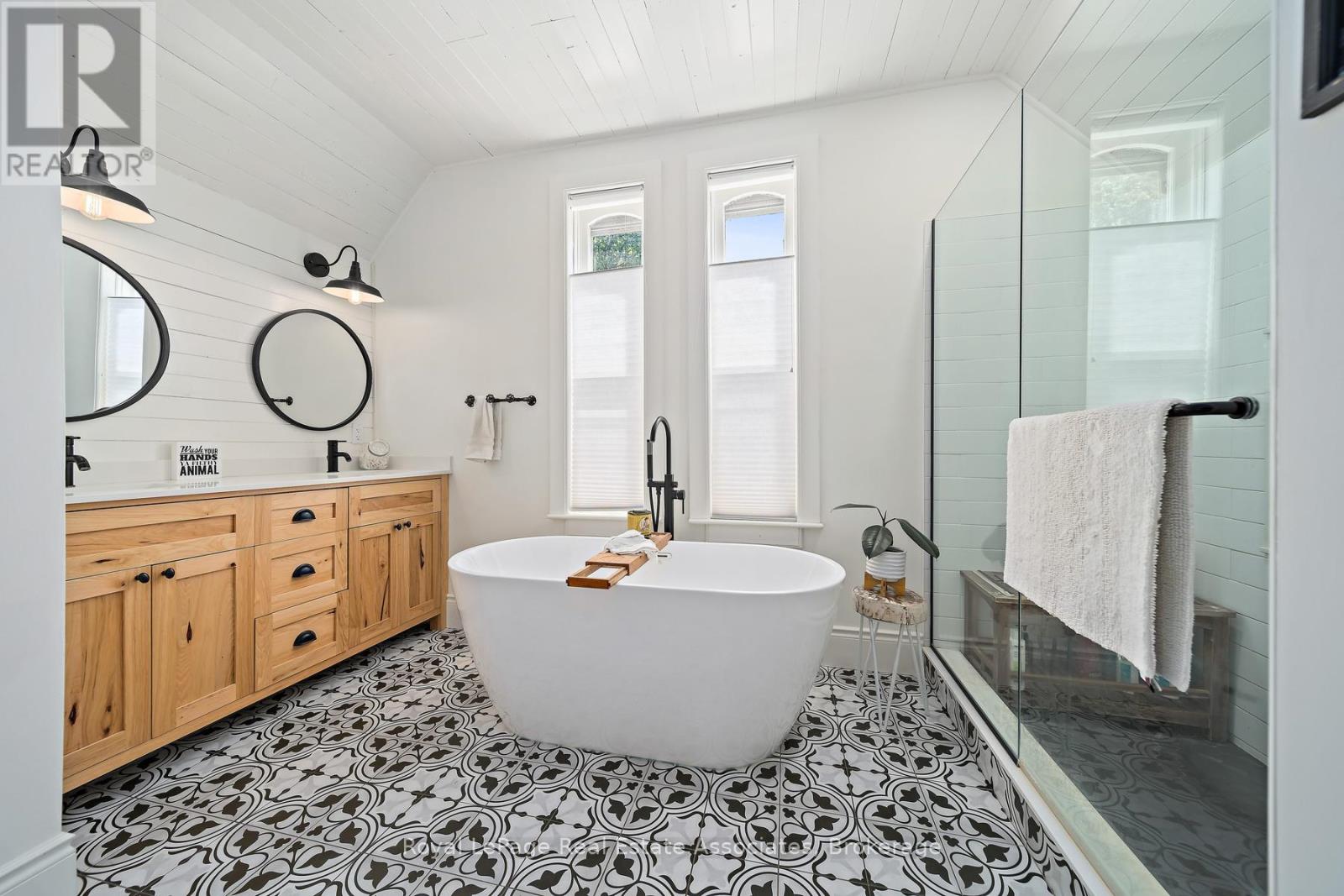 231 ARTHUR STREET - Image 33