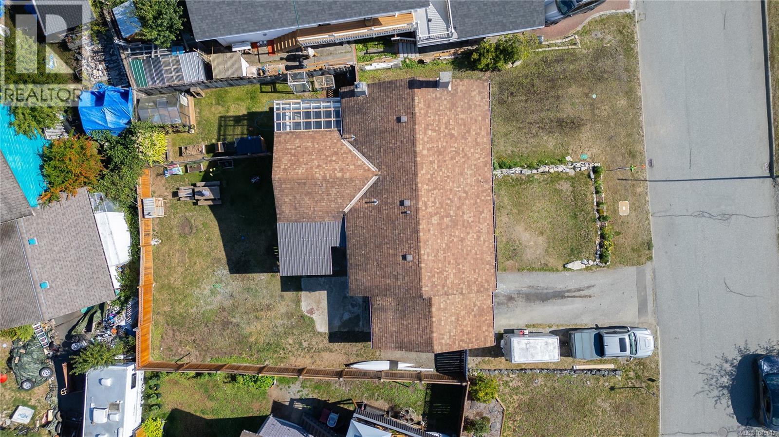 435 CEDAR Cres - 26