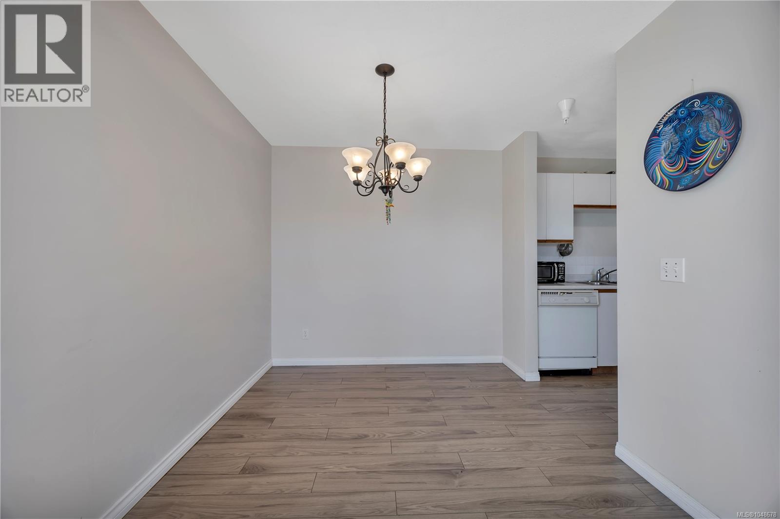 #302 1631 Dufferin Cres - Image 7