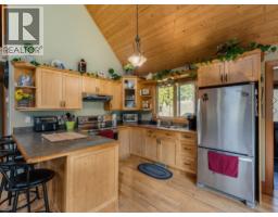 955 Cedar Brae Road, Glade, BC V1N4R5 Photo 15